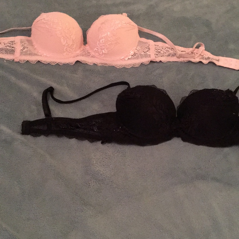 Set of 2 push up bras